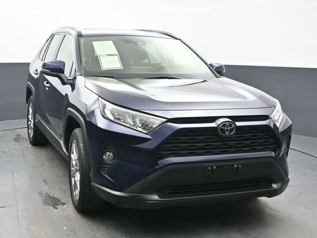 2021 Toyota RAV4 XLE Premium 10