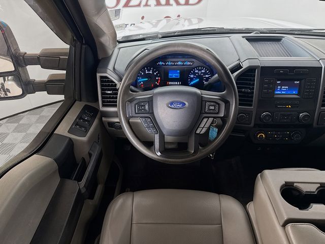 2019 Oxford White Ford Super Duty F-350 SRW XL 4X4 Truck