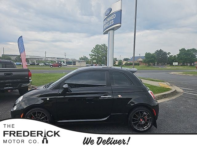 Nero (Black) 2013 FIAT 500 Hatchback Front-Wheel Drive 5-Speed Manual