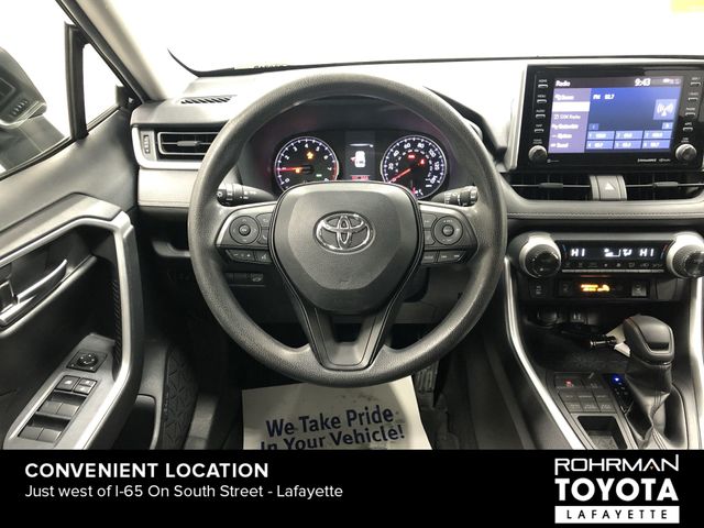 2019 Toyota RAV4 XLE 15