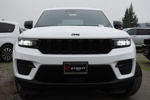 new 2025 Jeep Grand Cherokee car, priced at $37,275