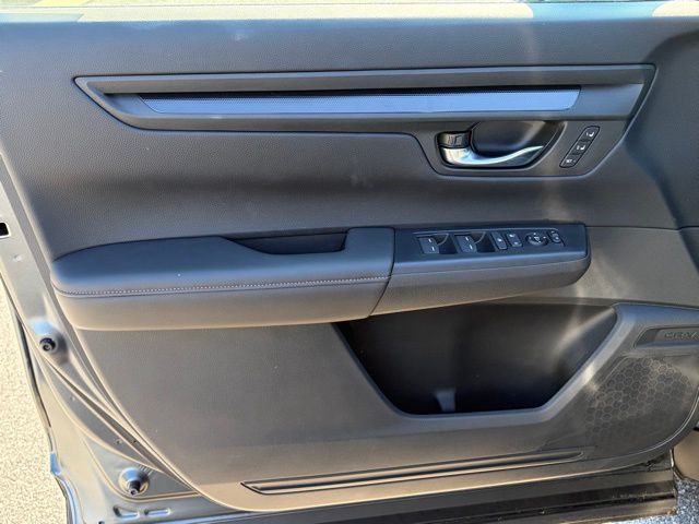 new 2026 Honda CR-V Hybrid car, priced at $40,540