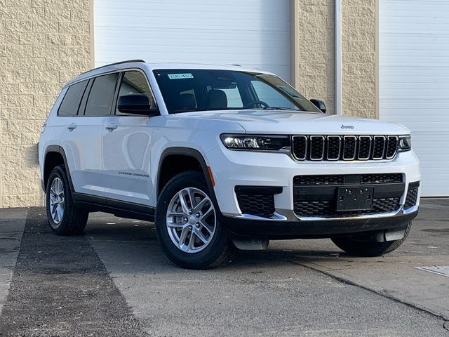 Bright White Clearcoat 2026 Jeep Grand Cherokee L Laredo 4WD SUV / Crossover Four-Wheel Drive 8-Speed Automatic