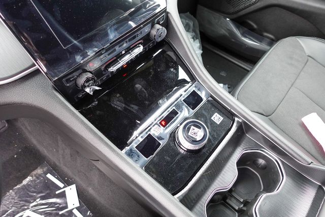 new 2025 Jeep Grand Cherokee car, priced at $40,720