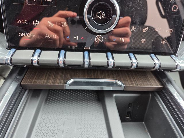 2026 GMC Acadia Denali AWD