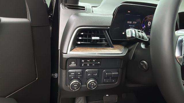 Used 2025 Black Chevrolet High Country image 22