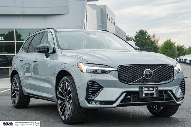 2026 Volvo XC60 B5 Ultra