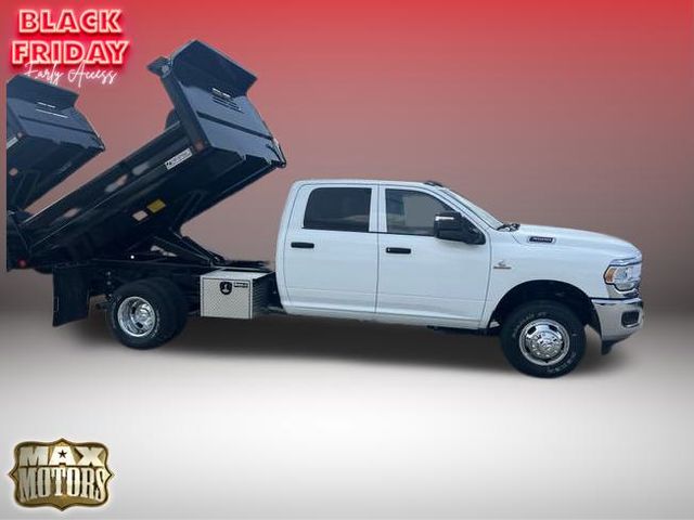 2023 Ram 3500 Tradesman 18