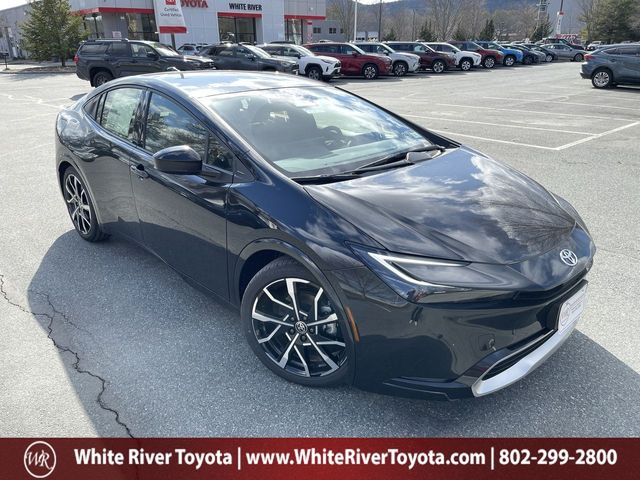Midnight Black Metallic 2026 Toyota Prius Plug-In Hybrid XSE FWD Hatchback Front-Wheel Drive Continuously Variable Transmission