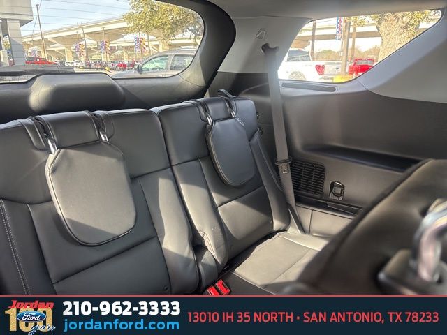 Used Car 2023 Ford Explorer  Xlt For Sale Under $35,000 In San Antonio, Texas