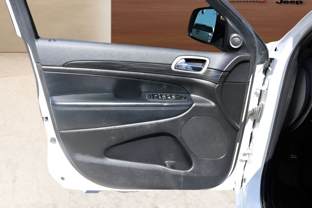 Used Car 2021 Jeep Grand Cherokee  Laredo X For Sale Under $25,000 In Austin, Texas