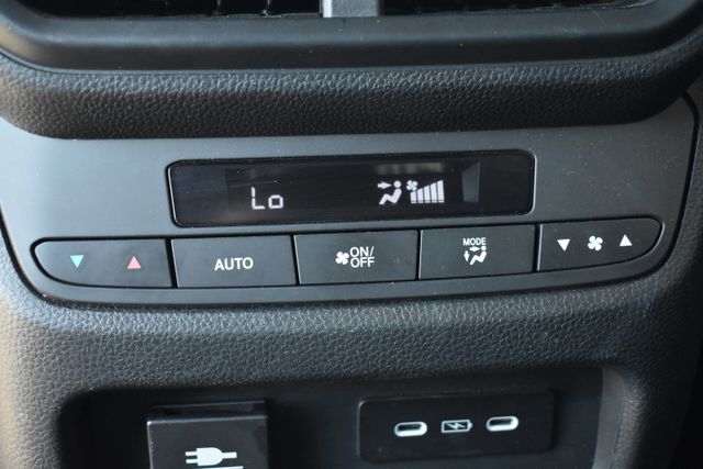 Used 2025 Honda Pilot SUV