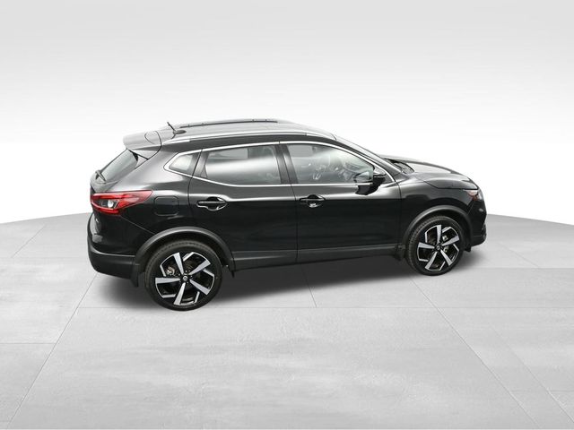 2021 Nissan Rogue Sport SL 29