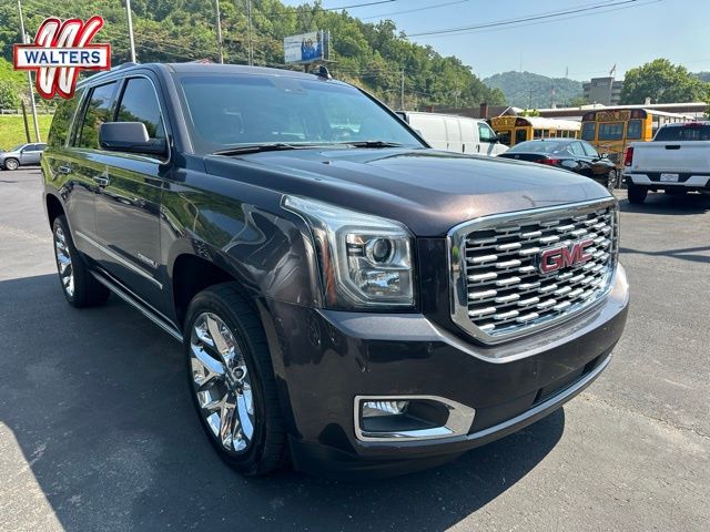 Gray (Iridium Metallic) 2018 GMC Yukon SUV / Crossover Four-Wheel Drive 