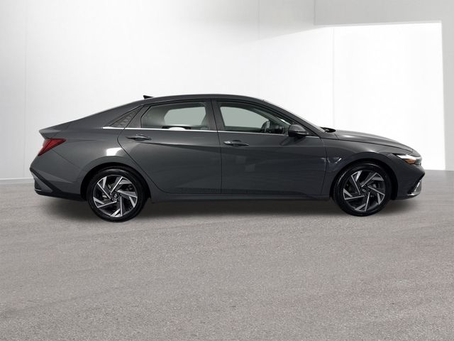 Used 2025 Hyundai Elantra For Sale in Indianapolis, IN