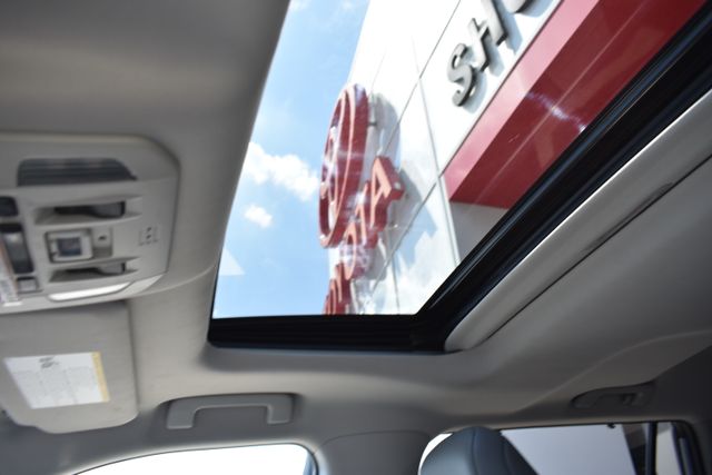 Used 2020 Toyota Highlander Hybrid SUV