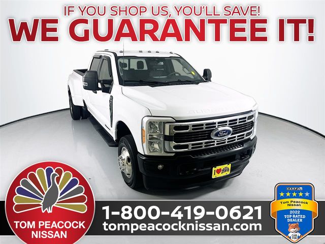 Oxford White 2023 Ford F-350 Super Duty XLT Crew Cab LB DRW 4WD Pickup Truck Four-Wheel Drive Automatic