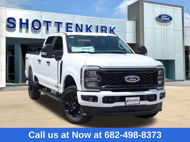 2025 Ford F-250 Super Duty XL Crew Cab 4WD