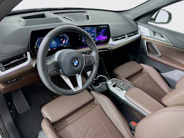 2025 BMW X1 xDrive28i 9