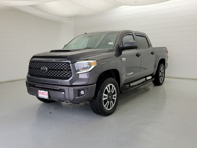 Magnetic Gray Metallic 2018 Toyota Tundra Pickup Truck Four-Wheel Drive 6-Speed Automatic Overdrive