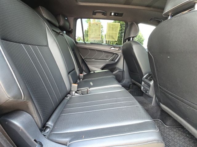 2022 Volkswagen Tiguan 2.0T SE R-Line Black:169404A