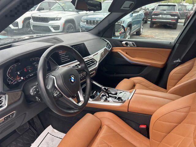 View vehicle photo 7