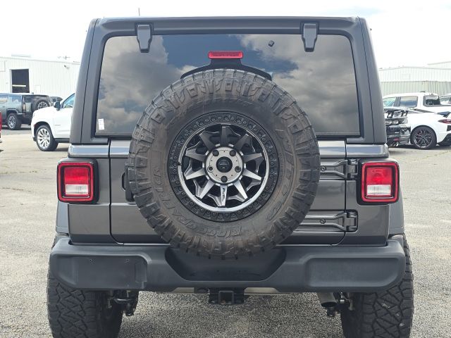 2021 Jeep Wrangler Unlimited Willys:L43469A