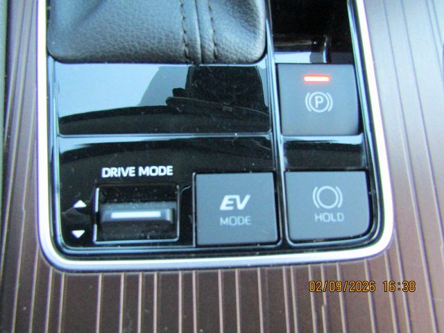 used 2024 Toyota Sienna car, priced at $39,999