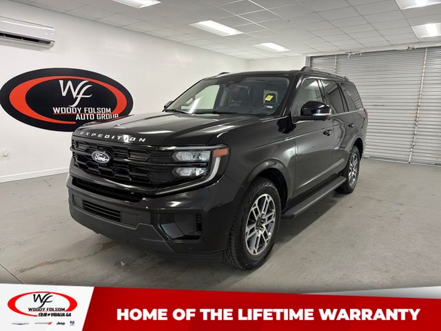 Black Metallic 2025 Ford Expedition SUV / Crossover Four-Wheel Drive Automatic