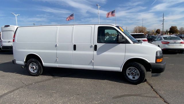 2022 GMC Savana 2500 Work Van 9