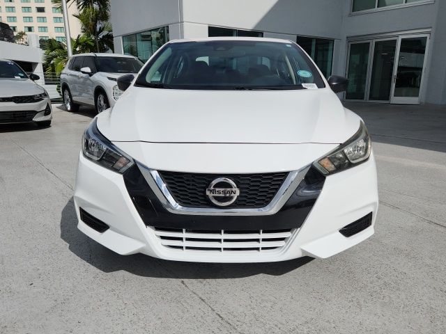 2021 Nissan Versa 1.6 S 15