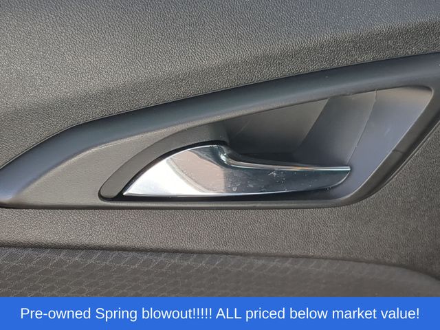 Used 2025 Summit White Chevrolet LT image 35