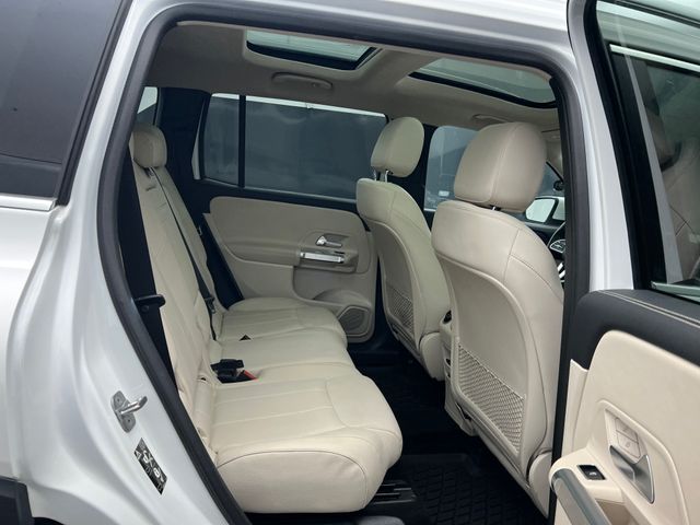 2023 Polar White Mercedes-Benz GLB GLB 250 FWD SUV
