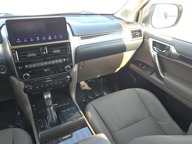 2022 Lexus GX 460:B02072