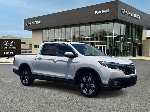 White 2020 Honda Ridgeline Pickup Truck All-Wheel Drive 9-Speed Automatic