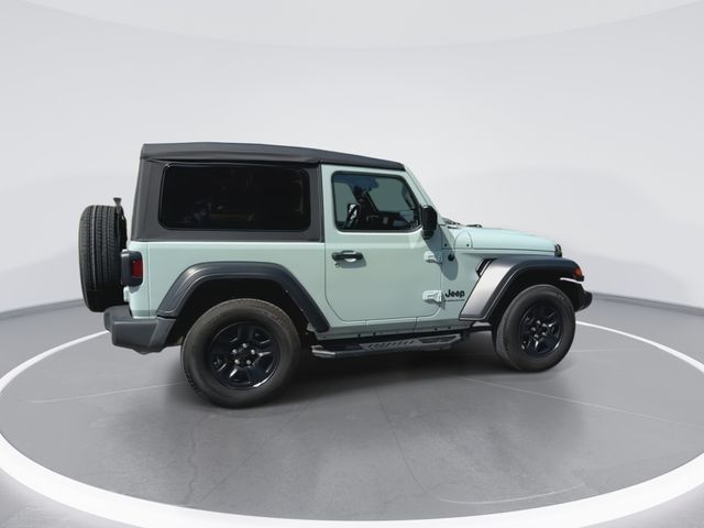 Used 2023 Gray Jeep Sport image 3