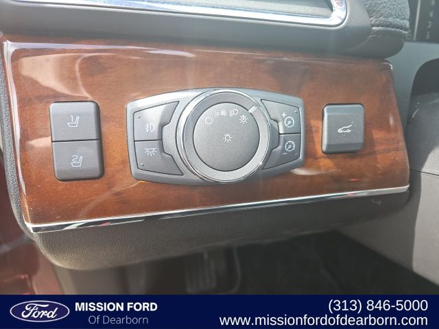 2013 Lincoln MKX Base 16