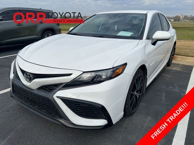 2021 Toyota Camry SE FWD