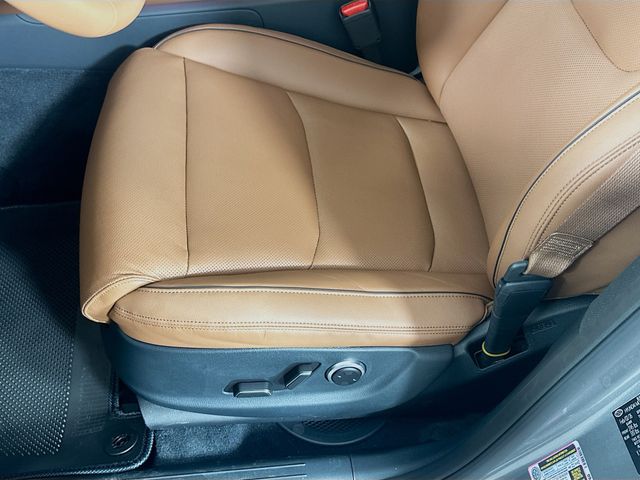 Thumbnail: 2026 Genesis GV70 - 21