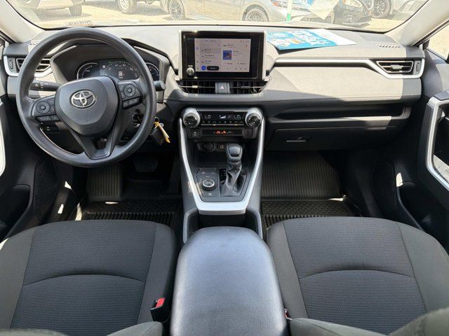 2025 Toyota RAV4 LE - Photo 21