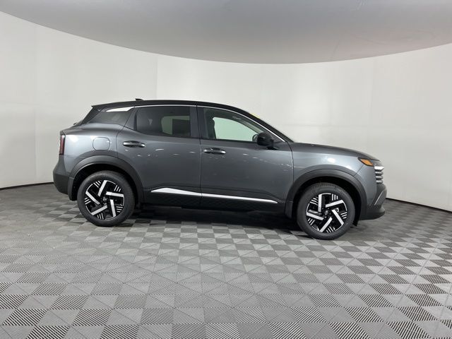 2025 Gun Metallic/Super Black Nissan Kicks SV FWD SUV