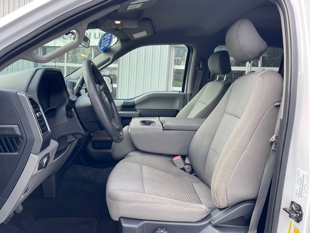 2019 Ford F-150 XLT - Oxford White exterior view 10