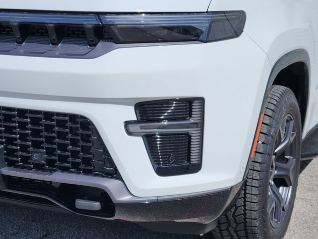 New 2026 White/off-white Jeep Upland image 6