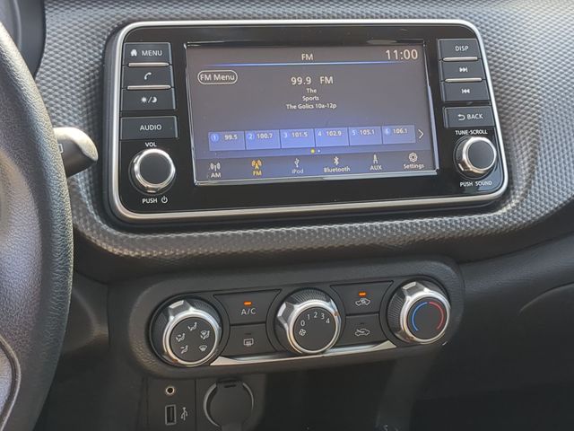 Used 2019 White Nissan S image 24