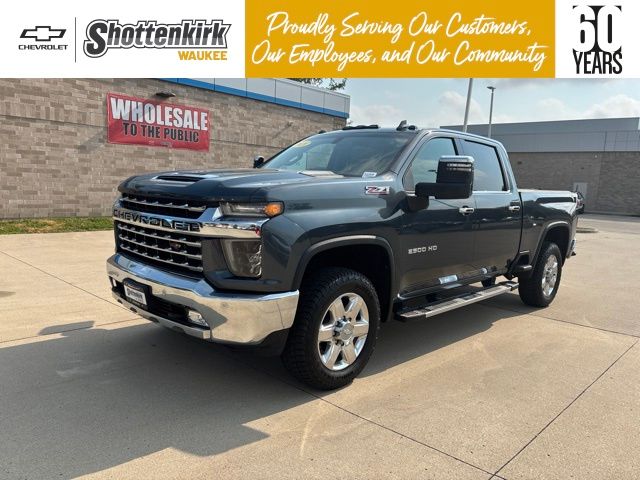 Shadow Gray Metallic 2020 Chevrolet Silverado 2500HD Pickup Truck Four-Wheel Drive 6-Speed Automatic