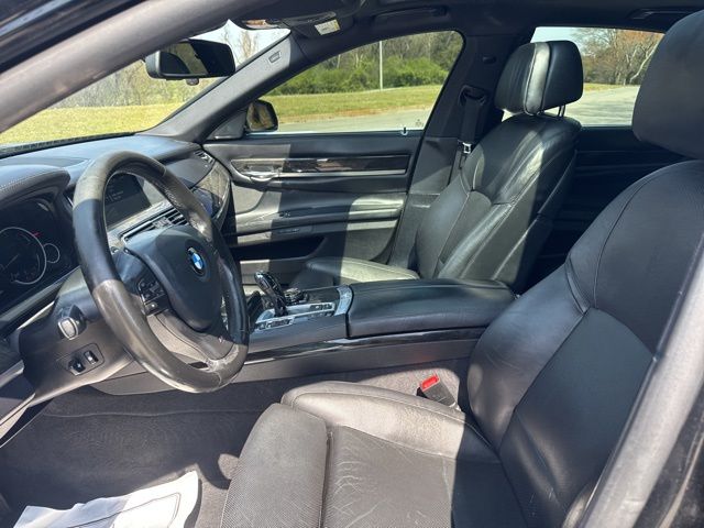 Used 2014 Black BMW 750i image 16
