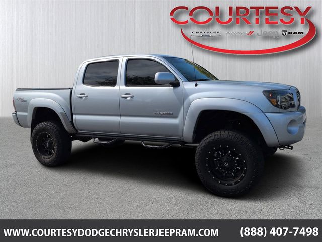 Silver 2009 Toyota Tacoma Pickup Truck 4X2 5-Speed Automatic Overdrive