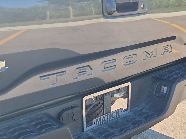 2023 Toyota Tacoma - Image 10