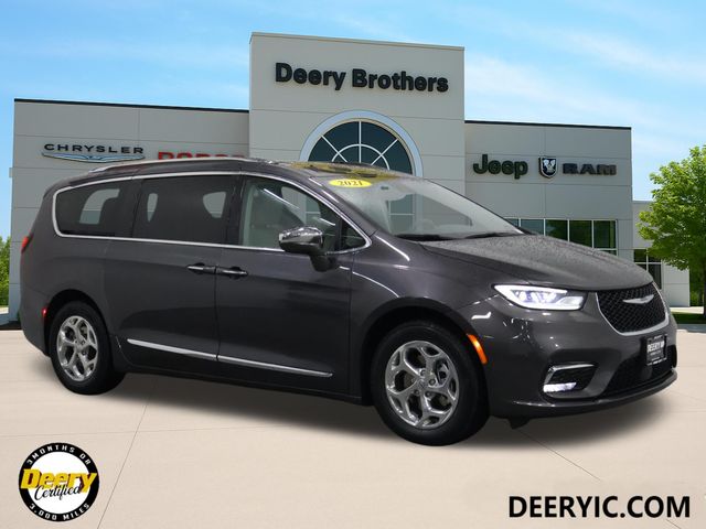 Gray (Granite Crystal Metallic Clearcoat) 2021 Chrysler Pacifica Hybrid Minivan Front-Wheel Drive Continuously Variable Transmission