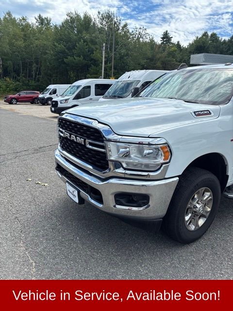 2024 RAM 2500 Big Horn Crew Cab 4WD